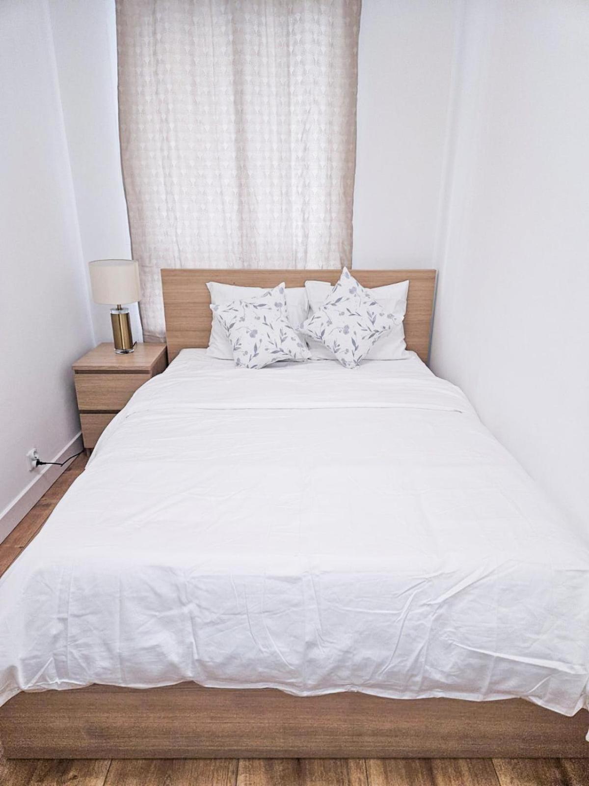 Elegant Two-Room Apartment, Sleeps 4, Near Turon Arena, With Balcony Krasków Eksteriør bilde