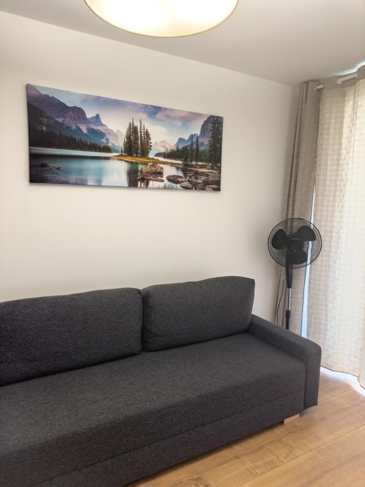 Elegant Two-Room Apartment, Sleeps 4, Near Turon Arena, With Balcony Krasków Eksteriør bilde