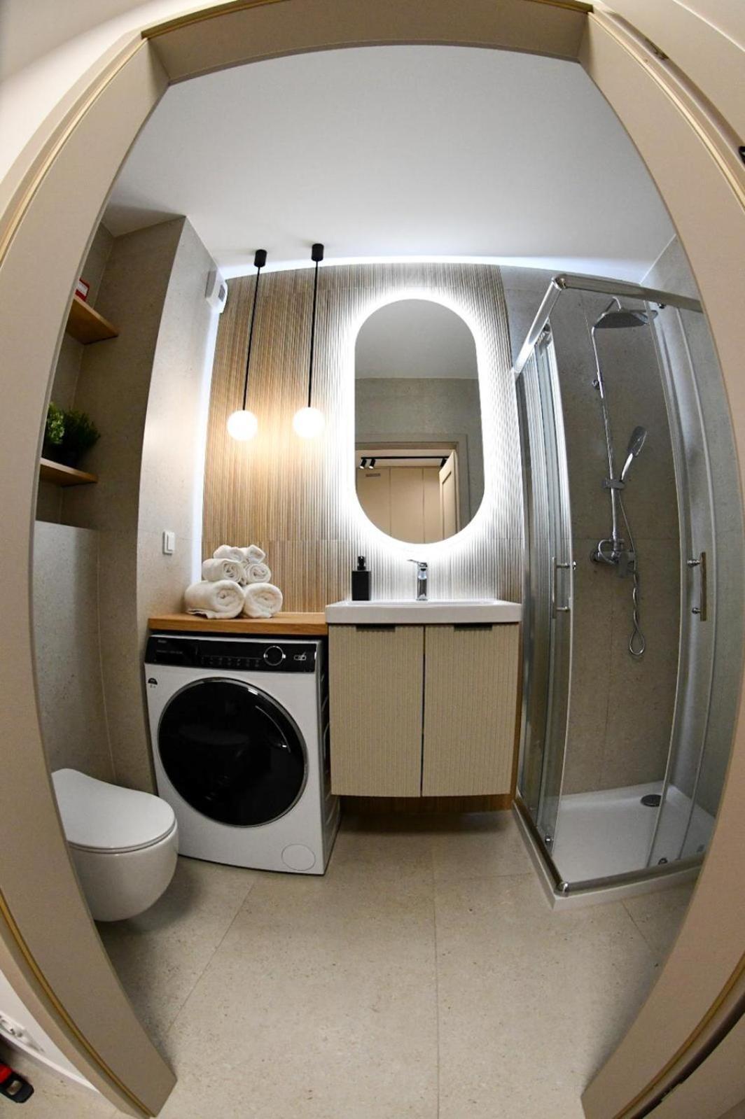 Elegant Two-Room Apartment, Sleeps 4, Near Turon Arena, With Balcony Krasków Eksteriør bilde
